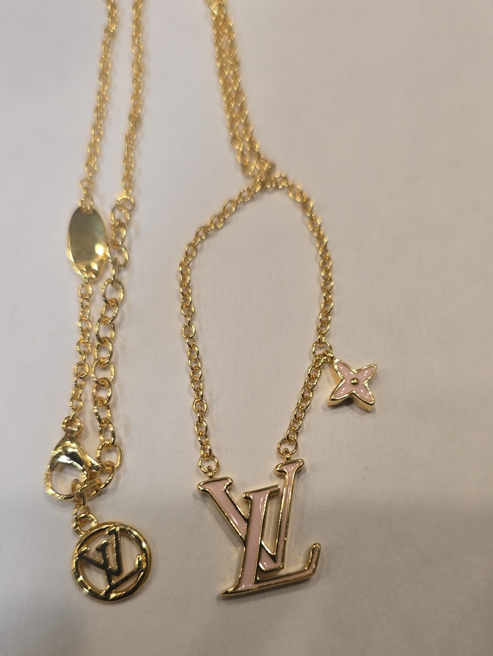 Pink Enamel LV Logo Necklace with Star Charm - Picture 5 of 6